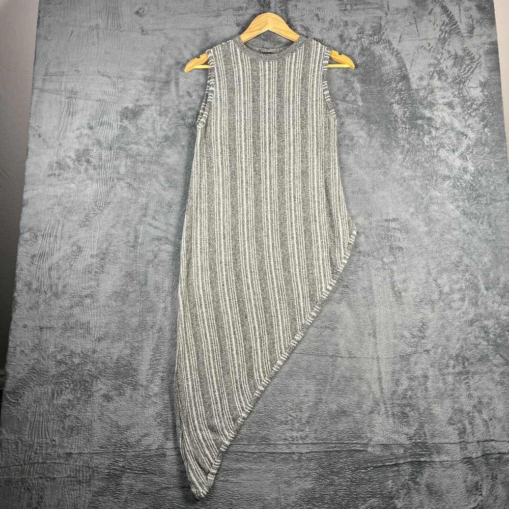 Cha Cha Vente Sweater Dress Womens Medium Gray White Striped Asymmetrical Hem